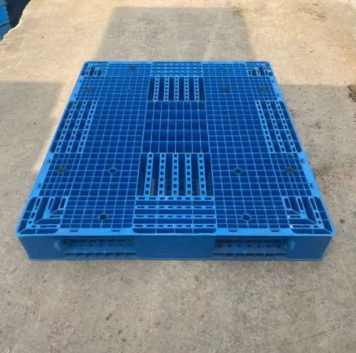 Plastic Double-Sided Pallet